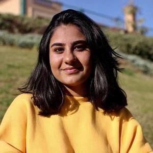 Meet your Posher, Advika